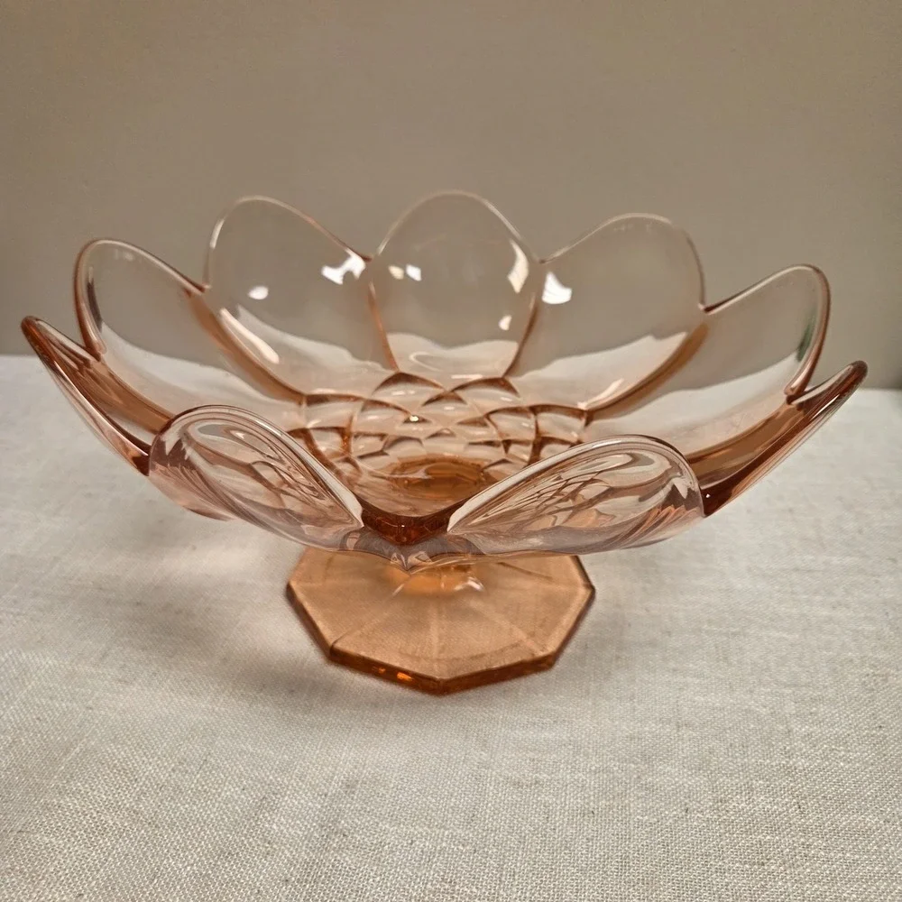 McKee #1776 Lotus‎ Compote Bowl In pink